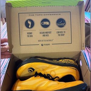 Topo Mtn Racer 2 mango black size 12